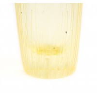 Szklany wazonik. Żółte szkło matowione.